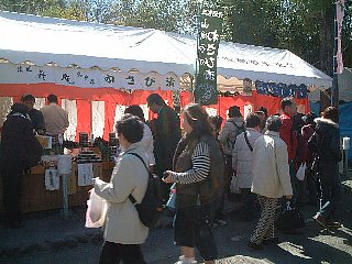 沿道の露店
